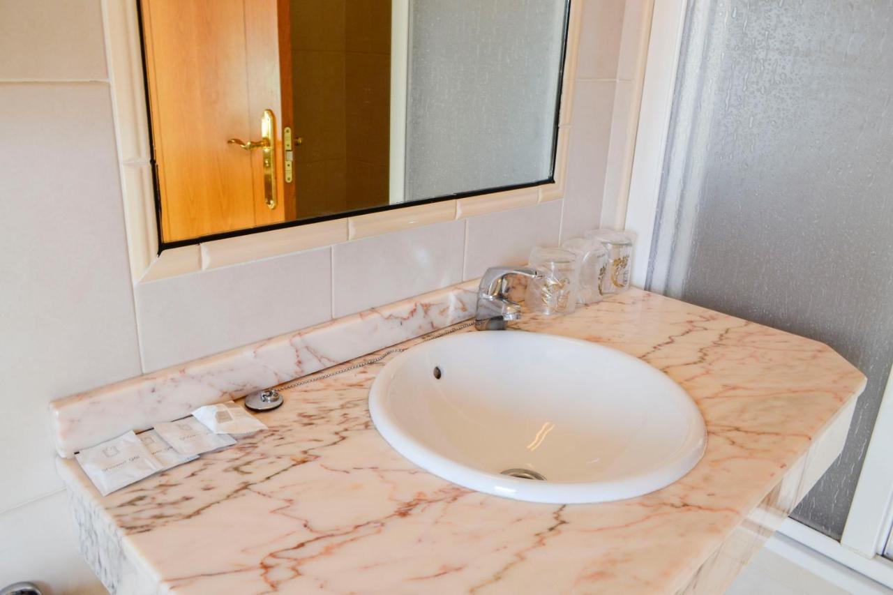 Alda Via De La Plata Rooms La Bañeza Kültér fotó